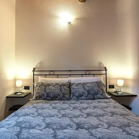 Macaia Village Life With Ac #1 4* Vernazza