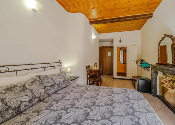 Macaia Village Life With Ac #1 4* Vernazza