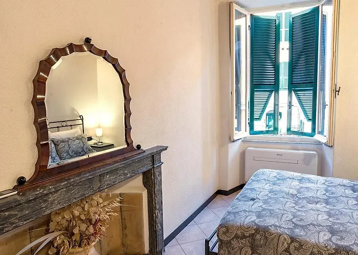 Macaia Village Life With Ac #1 Vernazza