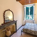 Macaia Village Life With Ac #1 Vernazza